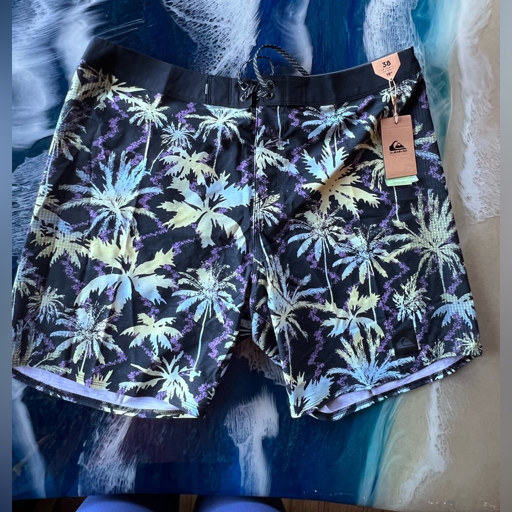 NEW WITH TAGS Highline Highlite Arch Boardshorts Size 38 Recycled Material